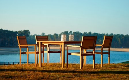 Traditional Teak KATE stacking chair / Stapelstuhl (wei&szlig;)